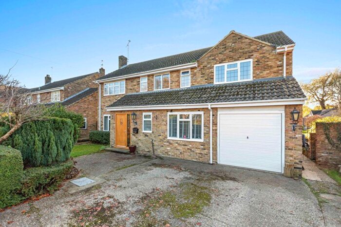 4 Bedroom Detached House For Sale In Birchwood Chase, Great Kingshill, HP15