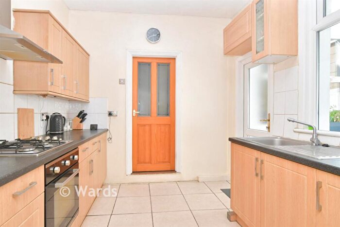 4 Bedroom Terraced House For Sale In London Road, Northfleet, Gravesend, Kent, DA11