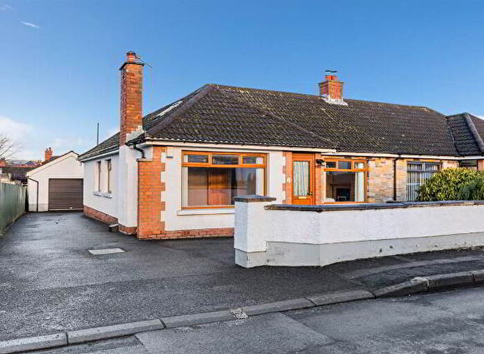 3 Bedroom Semi-detached Bungalows For Sale In Seymour Park, Lisburn, BT27