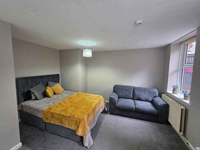 Studio To Rent In High Town Road, Luton, Bedfordshire, LU2