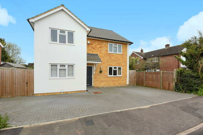4 Bedroom Detached House To Rent In Aston Mead, SL4