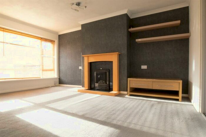 1 Bedroom Flat To Rent In Carsdale Close, Reading, RG1