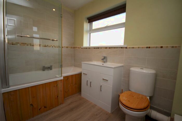 3 Bedroom End Of Terrace House For Sale In Drylla, Dinas Powys, CF64