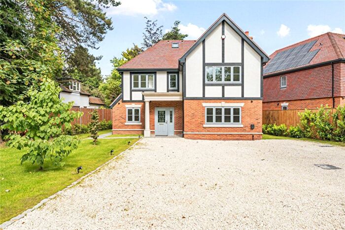 5 Bedroom Detached House To Rent In Guildford Lane, Woking, Surrey, GU22