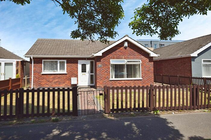 2 Bedroom Bungalow For Sale In Lincoln Road, Skegness, PE25