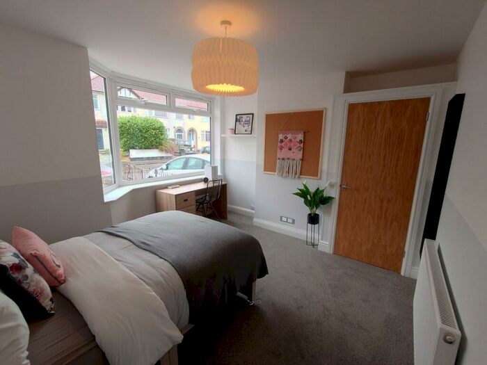 4 Bedroom Terraced House To Rent In Boston Road, Horfield, Bristol, BS7