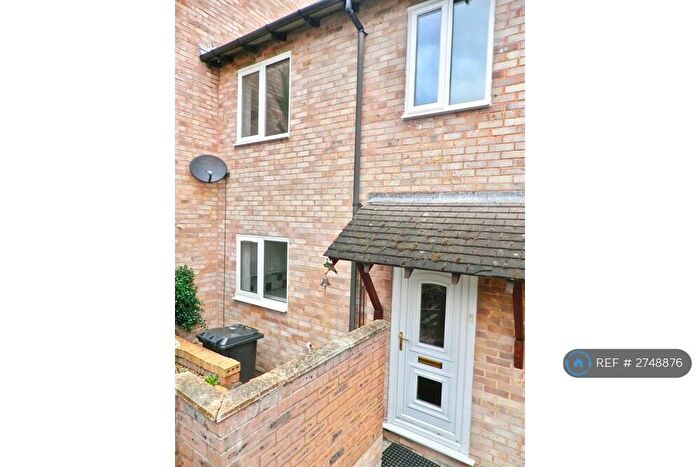 4 Bedroom Terraced House To Rent In Hadrian Drive, Exeter, EX4