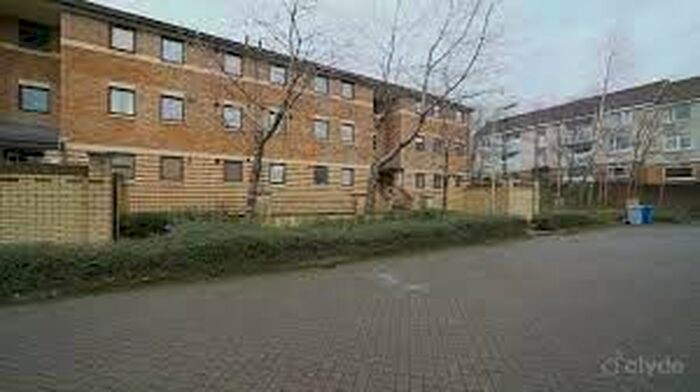 2 Bedroom Flat To Rent In Northland Avenue, Glasgow, G14