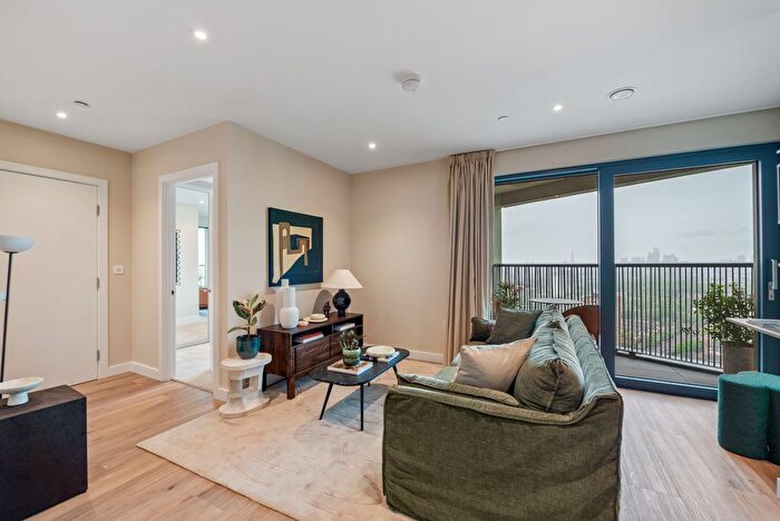 1 Bedroom Flat To Rent In Riverstone Heights, Reed Avenue, London, E3