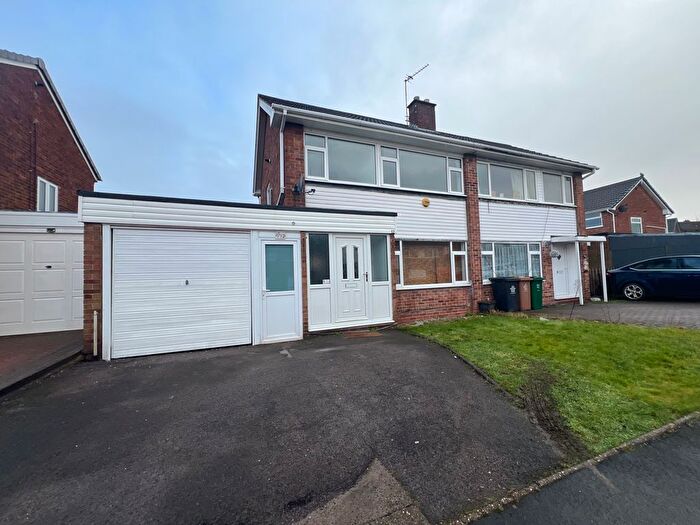 3 Bedroom Semi-Detached House To Rent In Willow Drive, Swadlincote, DE11