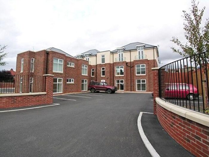 2 Bedroom Flat To Rent In Back Mersey View, Brighton-Le-Sands, Liverpool, L22