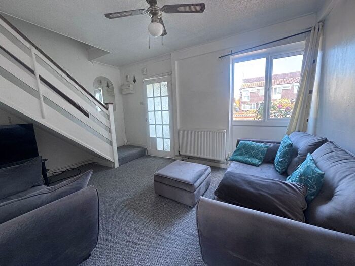 2 Bedroom Terraced House To Rent In Sydney Road, London, SE2