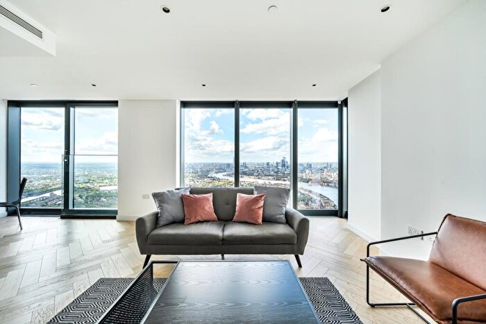 2 Bedroom Apartment For Sale In Landmark Pinnacle, Marsh Wall, E14