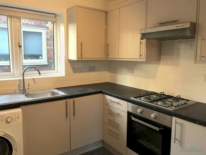 2 Bedroom Maisonette To Rent In Sandhurst Road, Edmonton, N9