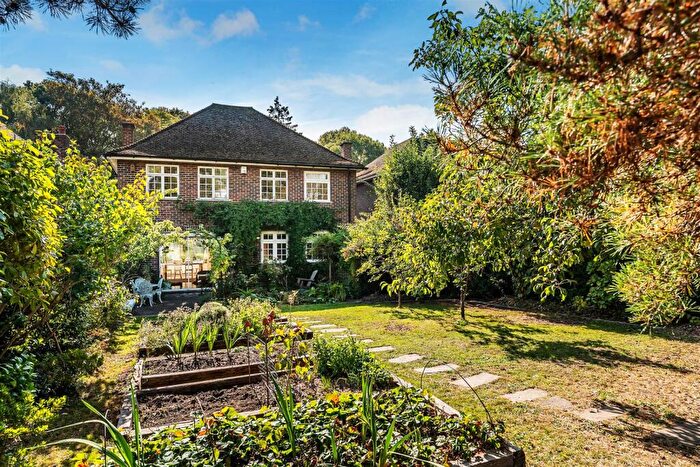 4 Bedroom Detached House For Sale In The Drive, South Wallington, SM6