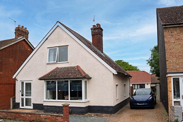 2 Bedroom Detached House For Sale In Falcon Street, Felixstowe, IP11