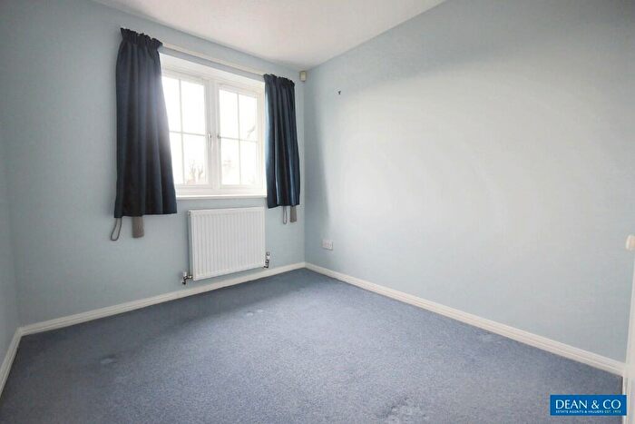 3 Bedroom Terraced House For Sale In Wayfield Avenue, Hove, East Sussex, BN3