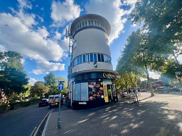 Apartment To Rent In The Turret, Harrow, HA2