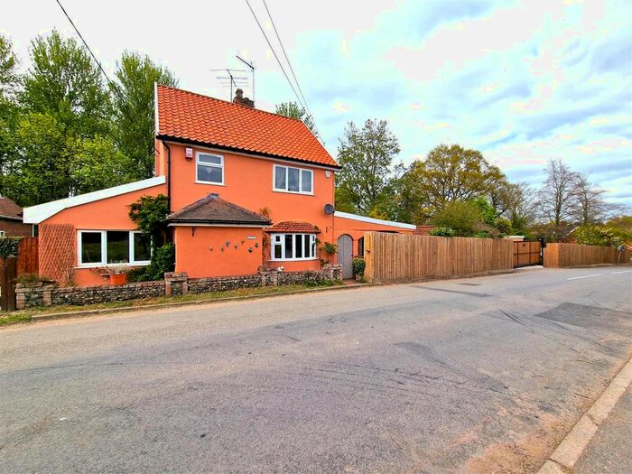 3 Bedroom Detached House For Sale In Creeting Bottoms, Creeting St. Mary, Ipswich, IP6