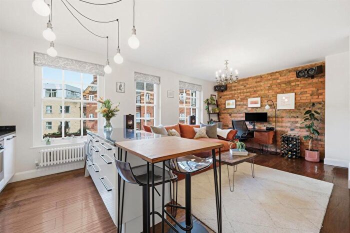 2 Bedroom Apartment For Sale In Wargrave House, Arnold Circus, Shoreditch, E2