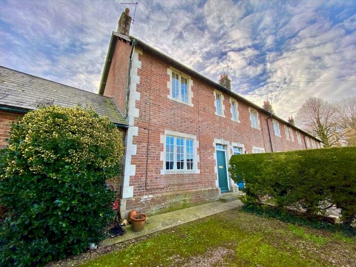 2 Bedroom End Of Terrace House For Sale In Druce, Dorchester, DT2