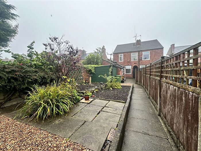 3 Bedroom Property To Rent In Norman Road, Ripley, DE5