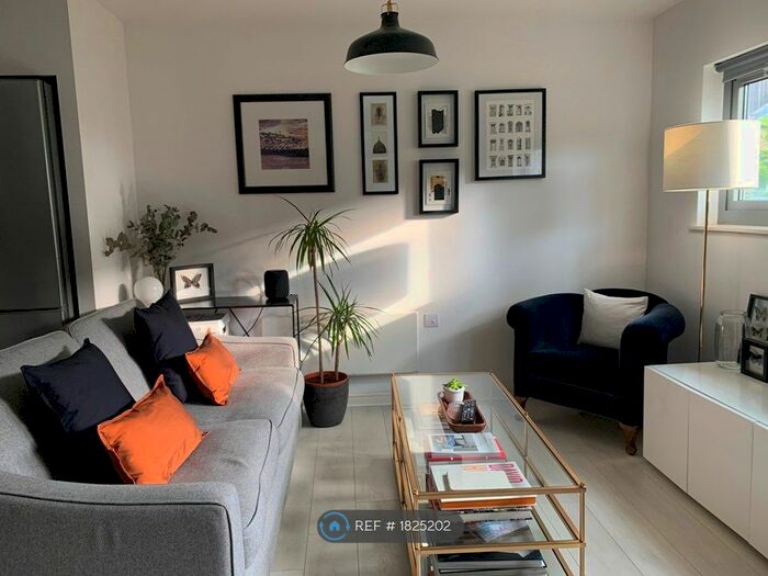 1 Bedroom Flat To Rent In Block D, Highbury &amp; Islington, N7