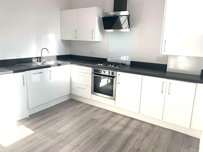 1 Bedroom Apartment To Rent In High Street, Slough, SL1