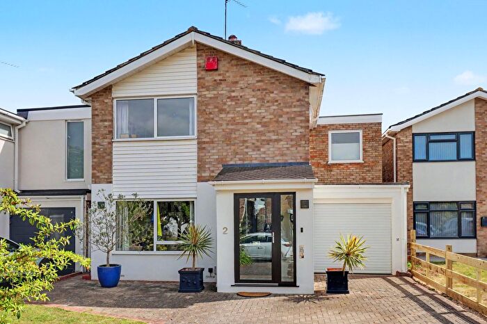 3 Bedroom Detached House For Sale In Dene Gardens, Thames Ditton, KT7