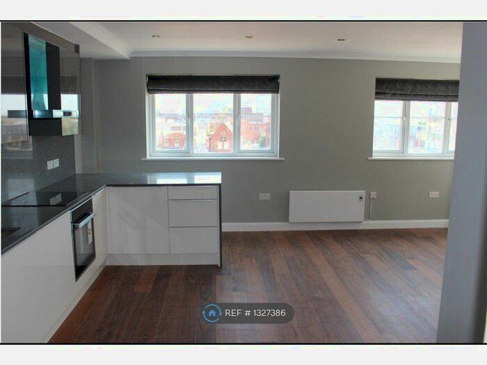 1 Bedroom Flat To Rent In High Street, Slough, SL1