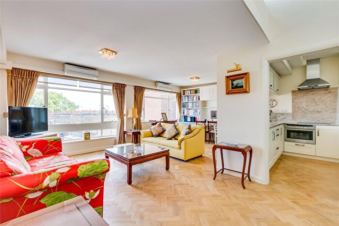 2 Bedroom Terraced House To Rent In Hereford House, Ovington Gardens, SW3