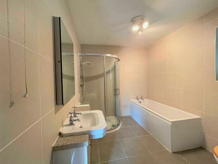 5 Bedroom Detached House To Rent In Broadway, Wilmslow, SK9