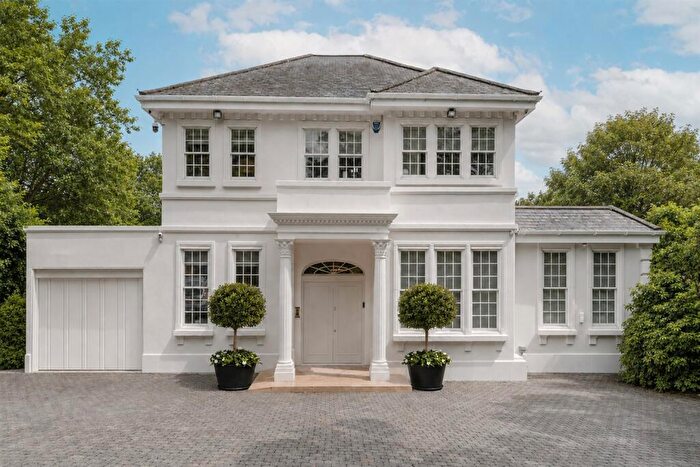 5 Bedroom Detached House For Sale In Hendon Wood Lane, London, NW7