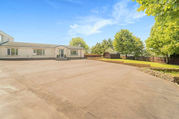 3 Bedroom Bungalow For Sale In Long Causeway, Cliviger, Burnley, Lancashire, BB10