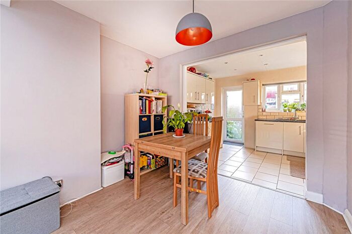3 Bedroom Terraced House For Sale In Fulwell Park Avenue, Twickenham, TW2