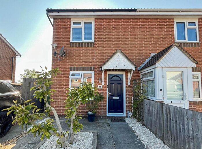 2 Bedroom Semi-Detached House To Rent In Fairfield Road, St Leonards, TN37
