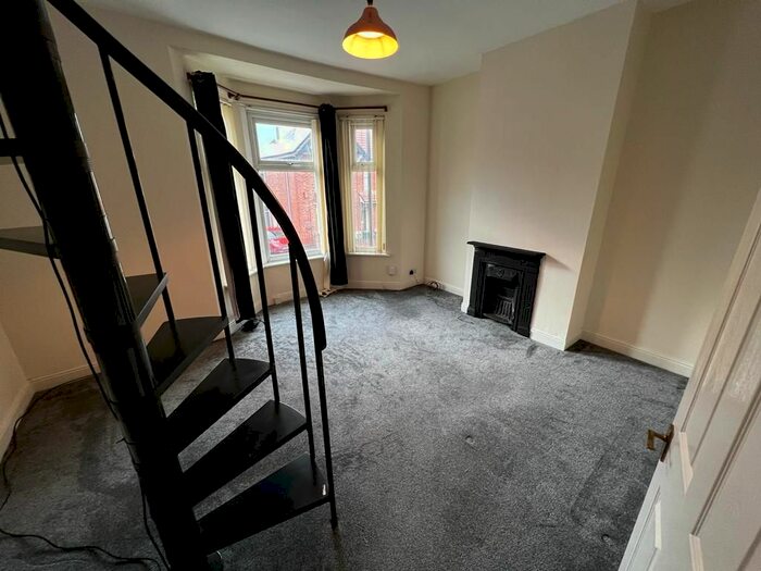 2 Bedroom Flat To Rent In Kingsway, Coventry, CV2