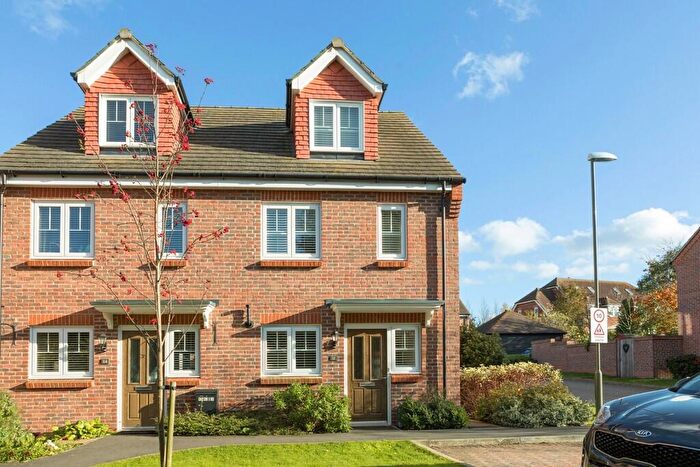 3 Bedroom Semi Detached House To Rent In Clayhanger, Merrow Park, GU4