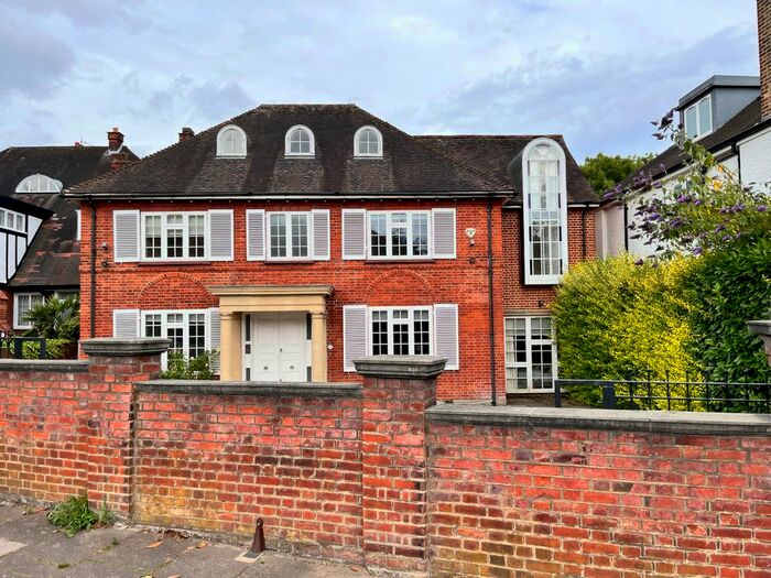 5 Bedroom Detached House To Rent In Park View Road, Ealing, W5