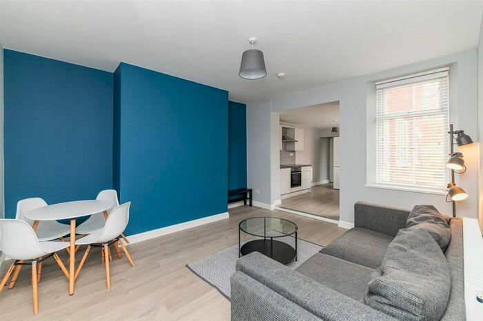 2 Bedroom Flat To Rent In Hotspur Street, Heaton, Newcastle Upon Tyne, NE6