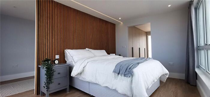 2 Bedroom Penthouse To Rent In Aon House, Draycott Avenue, London, HA3