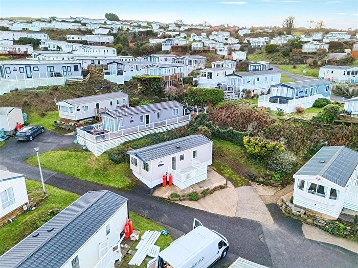 2 Bedroom Mobile/park Home For Sale In Swanage Bay View, Swanage, Dorset, BH19