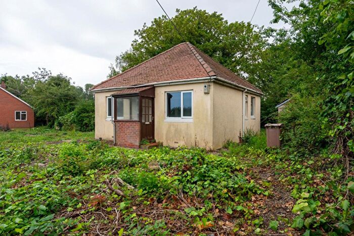 2 Bedroom Detached Bungalow For Sale In North Leys Road, Hollym, HU19
