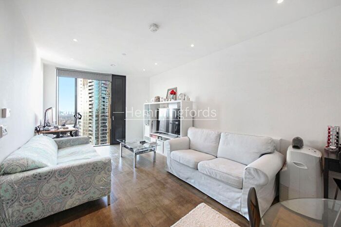 1 Bedroom Flat To Rent In The Strata, Walworth Road, SE1