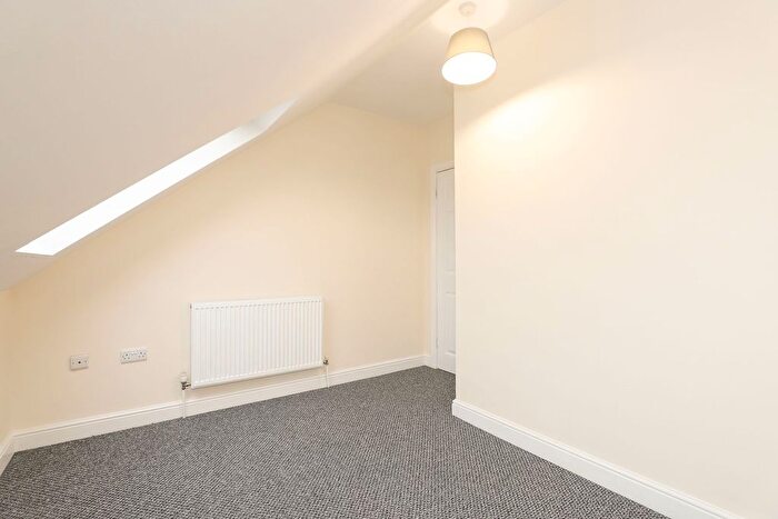 2 Bedroom Detached House For Sale In Wessex Close, Brimington, S43