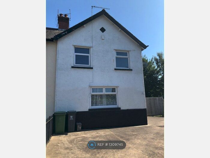 3 Bedroom End Of Terrace House To Rent In Pen Y Garn Road, Cardiff CF5