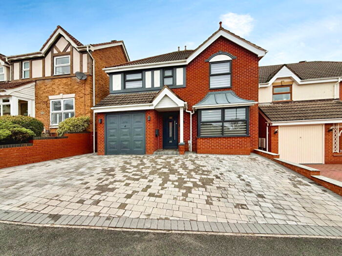 4 Bedroom Detached House For Sale In Thorpe Downs Road, Church Gresley, DE11