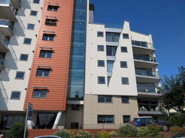2 Bedroom Apartment To Rent In The Leas, Westcliff-On-Sea, SS0
