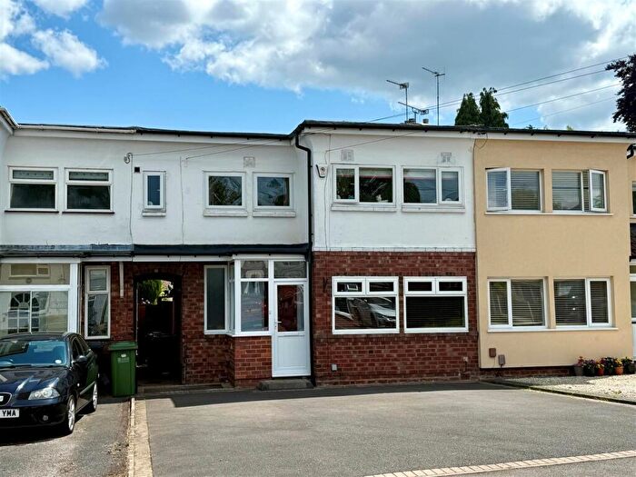3 Bedroom Terraced House For Sale In Yoxall Road, Shirley, Solihull, B90