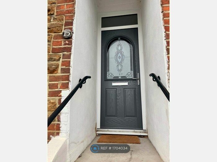 4 Bedroom Terraced House To Rent In Denzil Road, Guildford, GU2